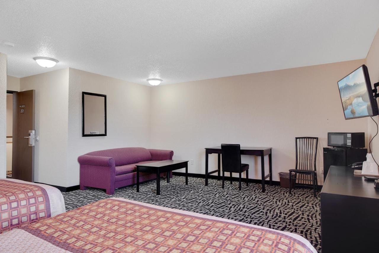 Americas Quality Inn & Suites - Finlayson Kültér fotó