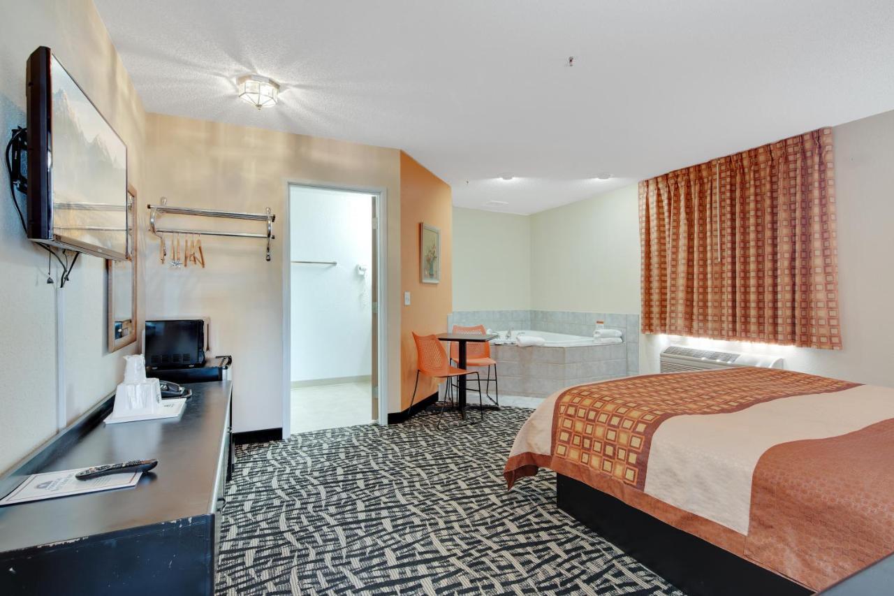 Americas Quality Inn & Suites - Finlayson Kültér fotó