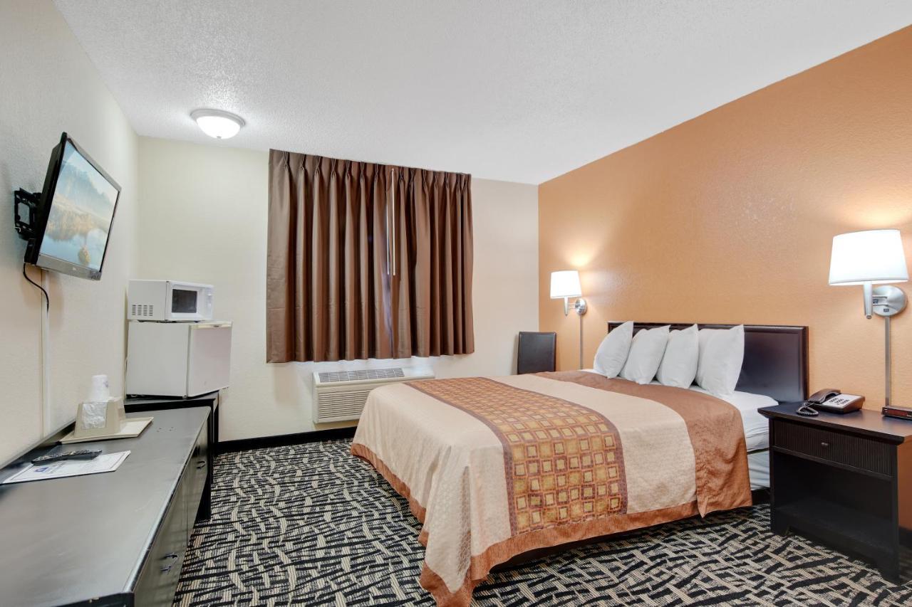 Americas Quality Inn & Suites - Finlayson Kültér fotó