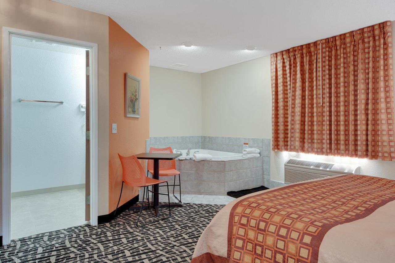 Americas Quality Inn & Suites - Finlayson Kültér fotó