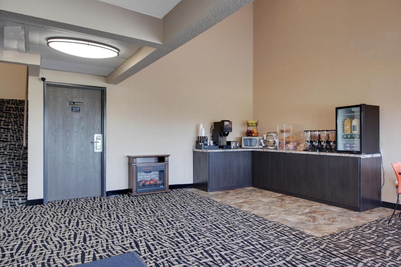 Americas Quality Inn & Suites - Finlayson Kültér fotó