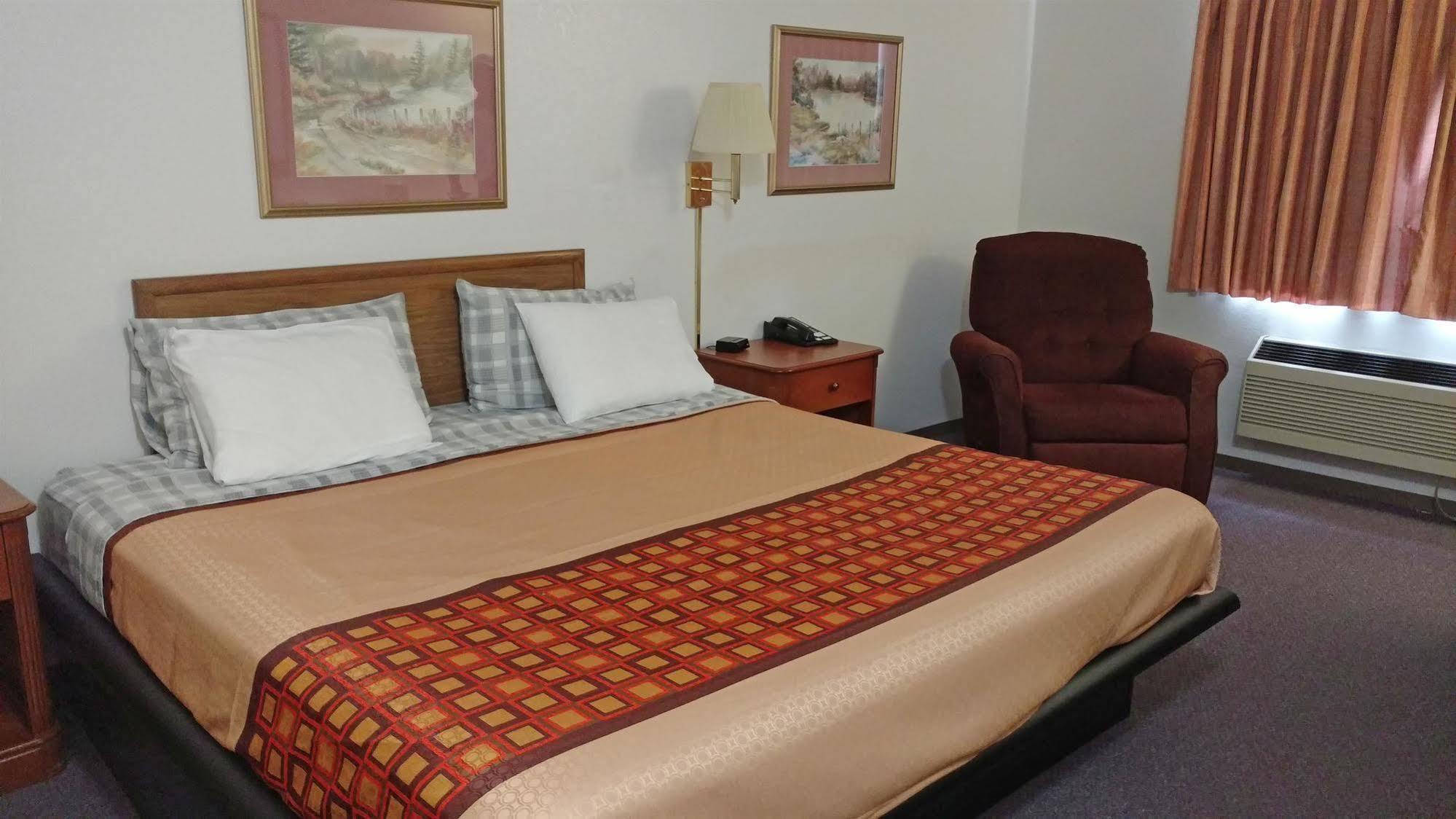 Americas Quality Inn & Suites - Finlayson Kültér fotó