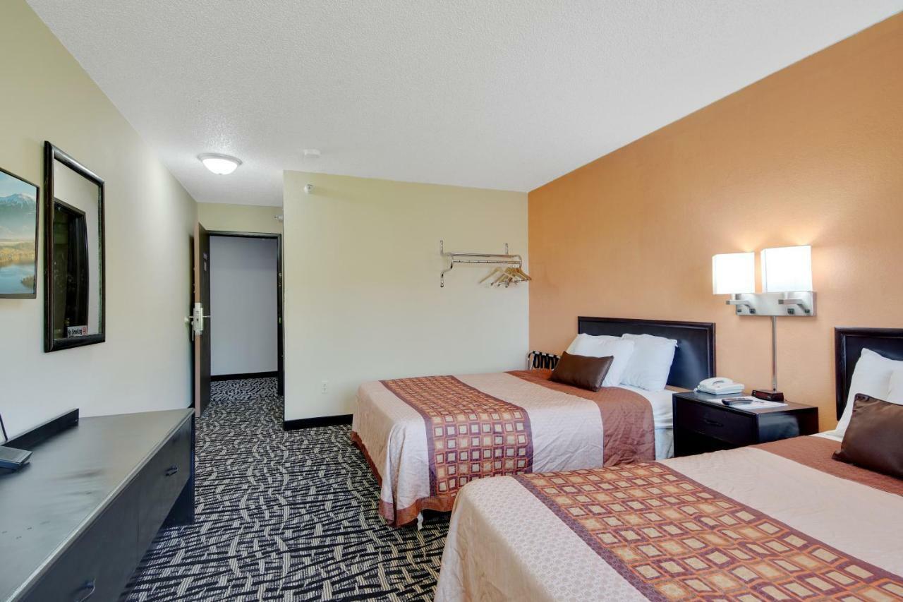 Americas Quality Inn & Suites - Finlayson Kültér fotó